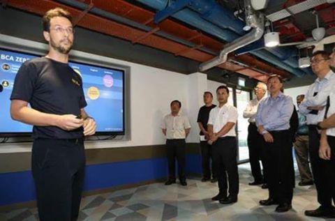 Photo caption: Prof Stefano Schiavon provided an overview of the SinBerBEST technologies to BCA CEO Hugh Lim (in blue), Minister Desmond Lee (on Mr Lim’s right), and FEC BE Cluster Sub-committee members.